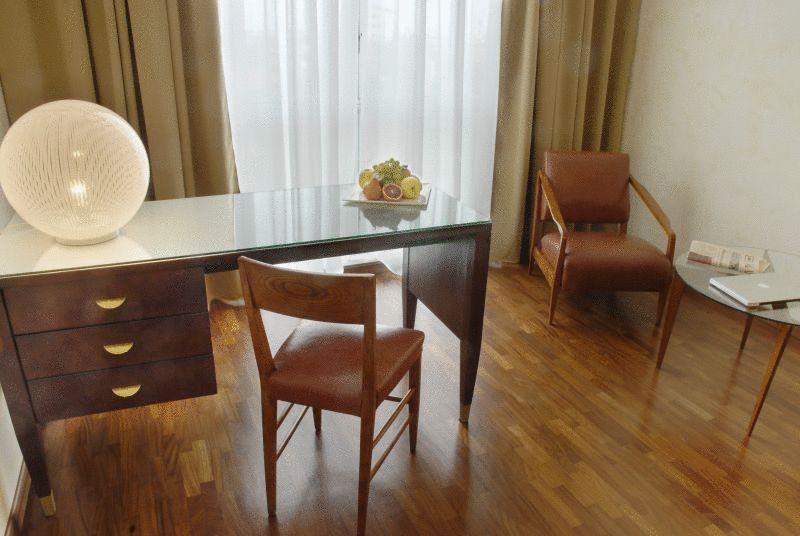 Hotel Della Citta Et De La Ville Forlì Szoba fotó