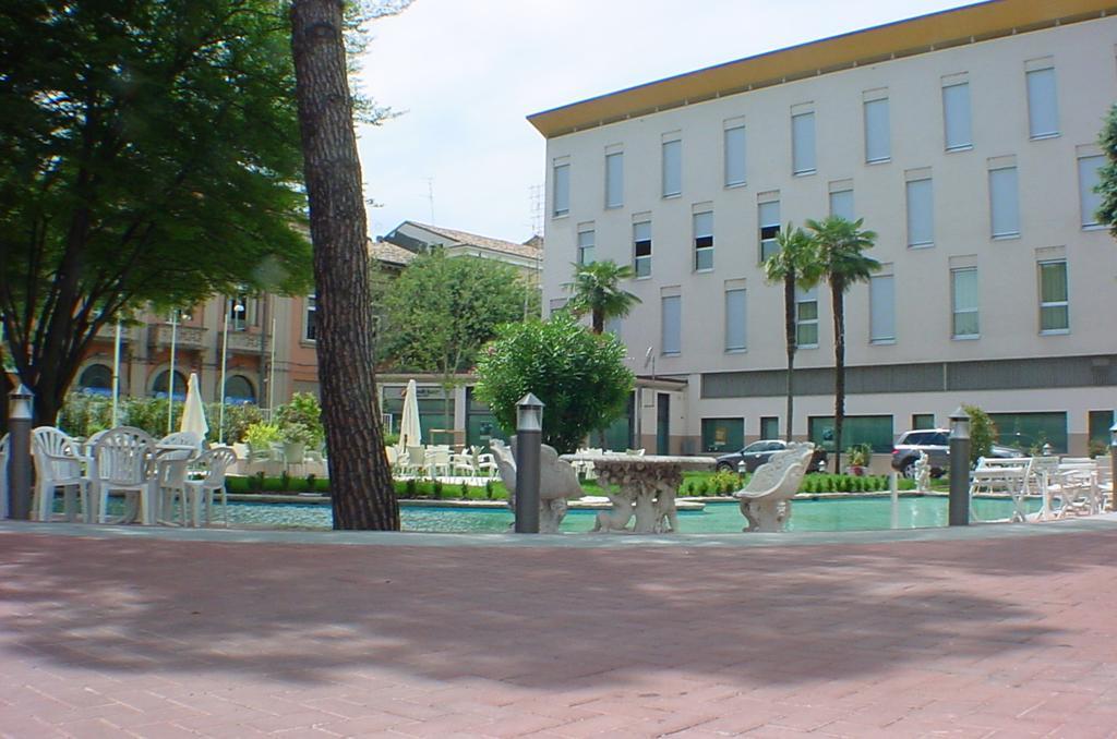 Hotel Della Citta Et De La Ville Forlì Kültér fotó